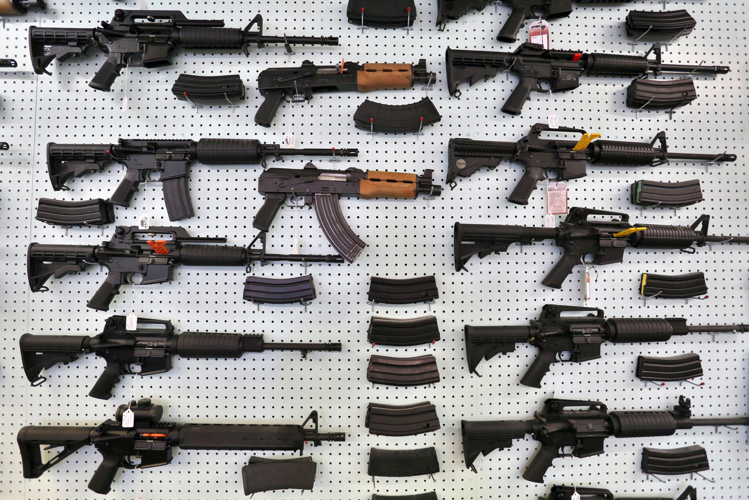gun guns seller store retailer assault rifle
