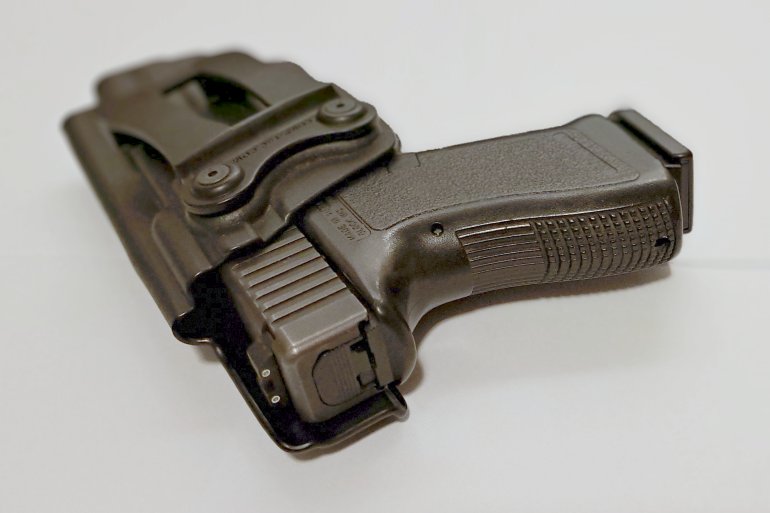 Chicago Sues Glock for Felony Misuse of Its Pistols