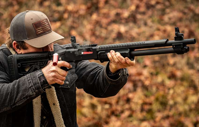 Mossberg Introduces the 590R & 590RM Rotary Safety Shotguns