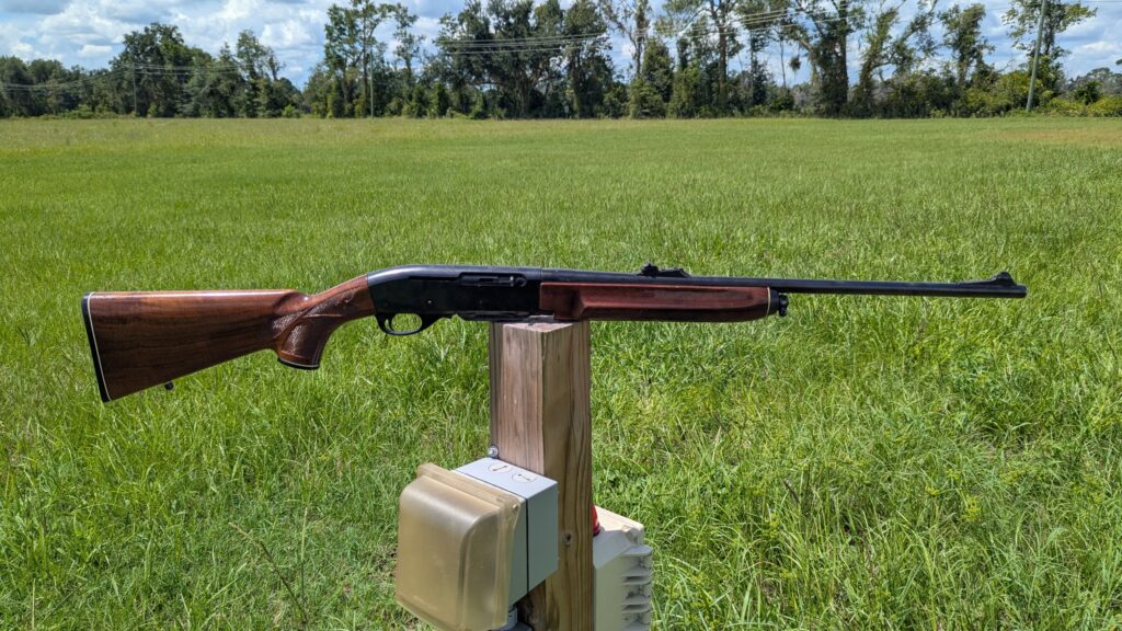 Remington 7400 semi-auto hunting rifle with wood stock
