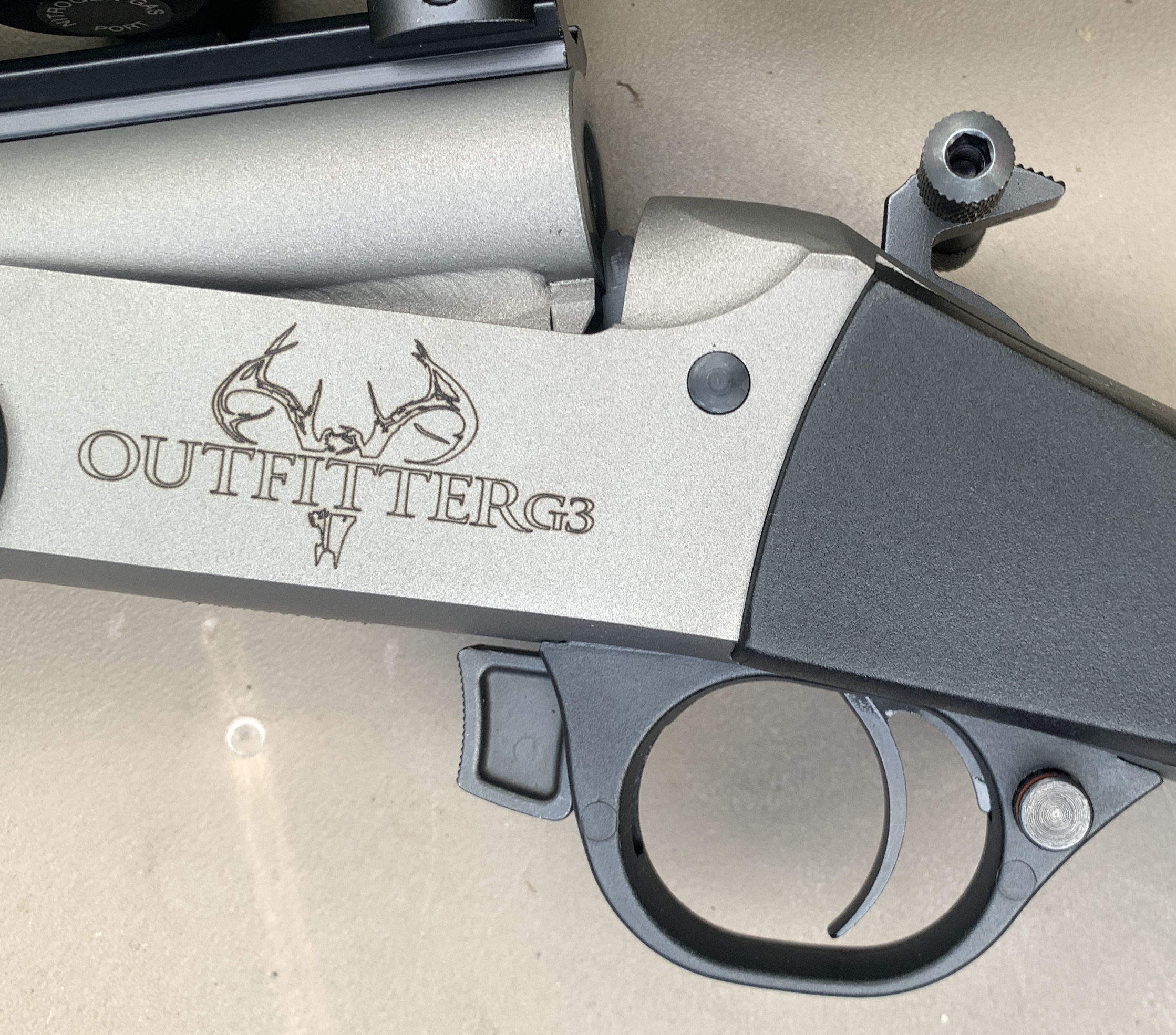 Traditions-Outfitter-G3-controls Traditions-Outfitter-G3-controls